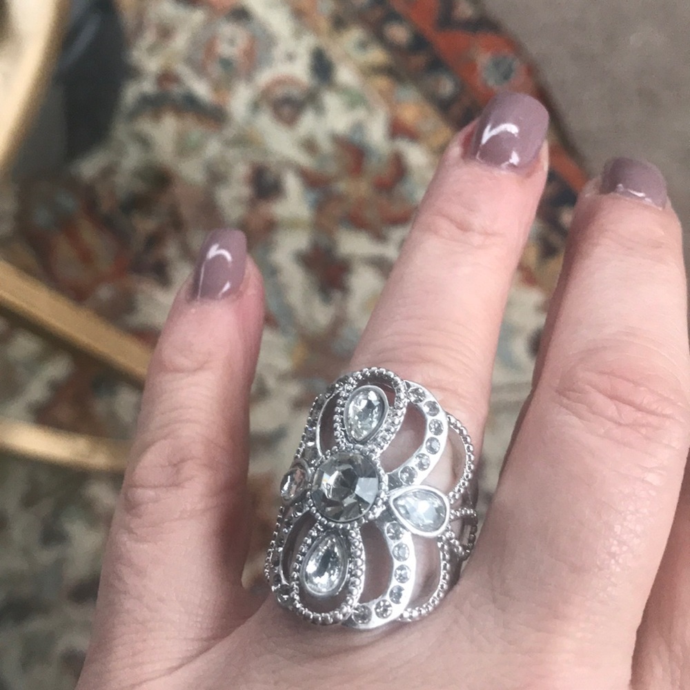 Size 8 Lia Sophia Silver Fancy Cocktail Ring